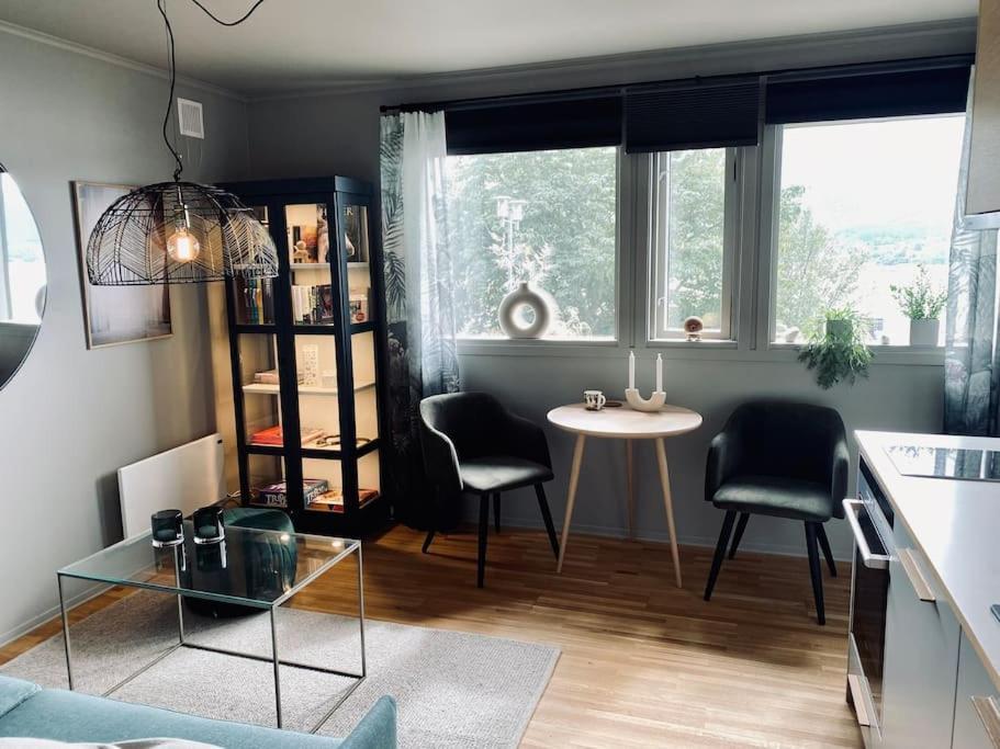 Leilighet I Hjertet Av Sunnmore! Sykkylven Esterno foto
