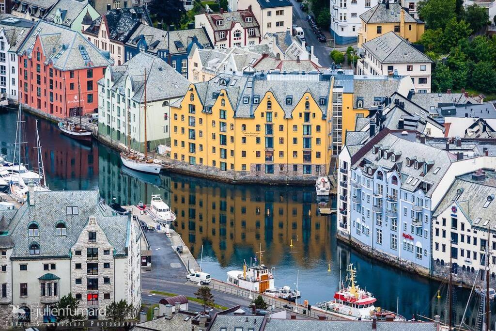 Leilighet I Hjertet Av Sunnmore! Sykkylven Esterno foto